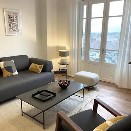 : Le 5e - Design Dans Un Ancien Palace *