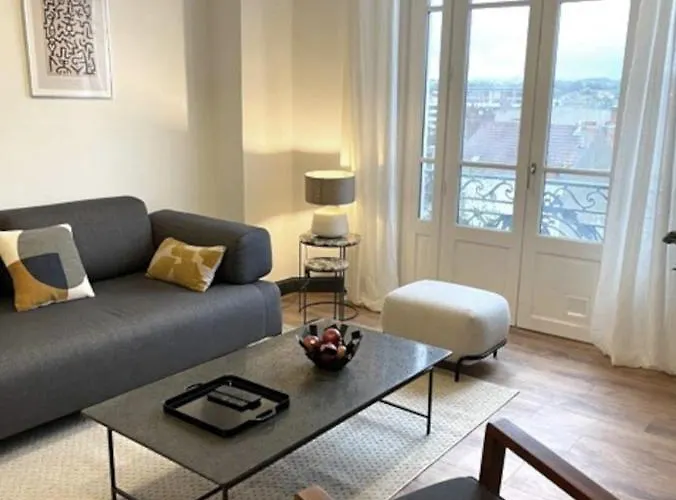 : Le 5e - Design Dans Un Ancien Palace *